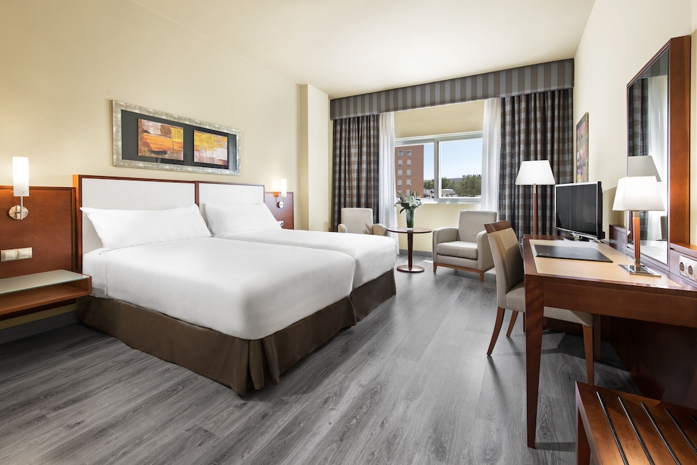 Elba Almería Business & Convention Hotel — Hotel rooms in Almeria, Andalusia