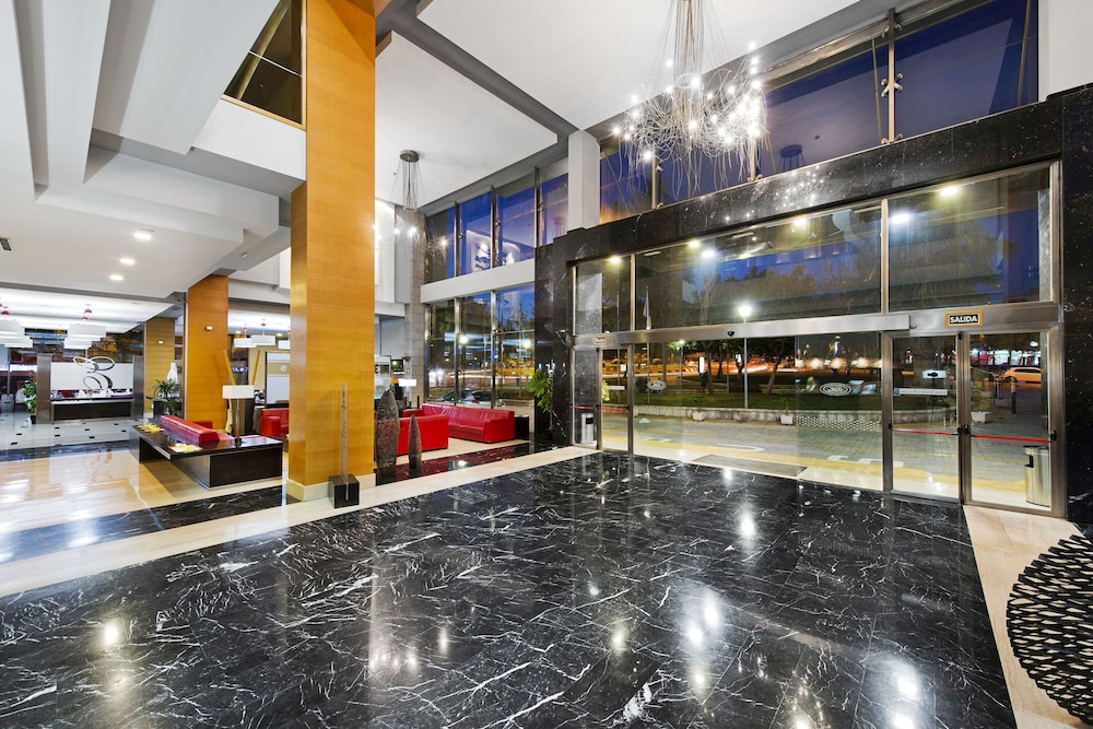 Elba Almería Business & Convention Hotel — Hotel building in Almeria, Andalusia