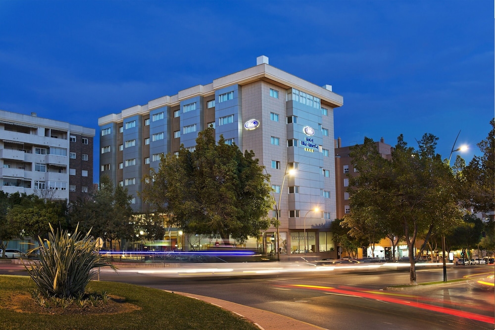 Elba Almería Business & Convention Hotel — Hotel building in Almeria, Andalusia
