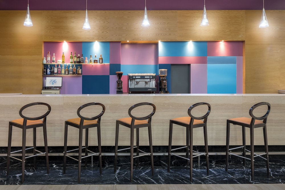 Elba Almería Business & Convention Hotel — Restaurant & bars in Almeria, Andalusia