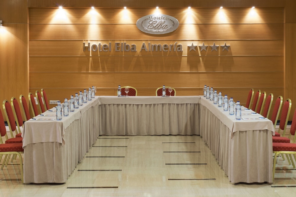 Elba Almería Business & Convention Hotel — Hotel building in Almeria, Andalusia