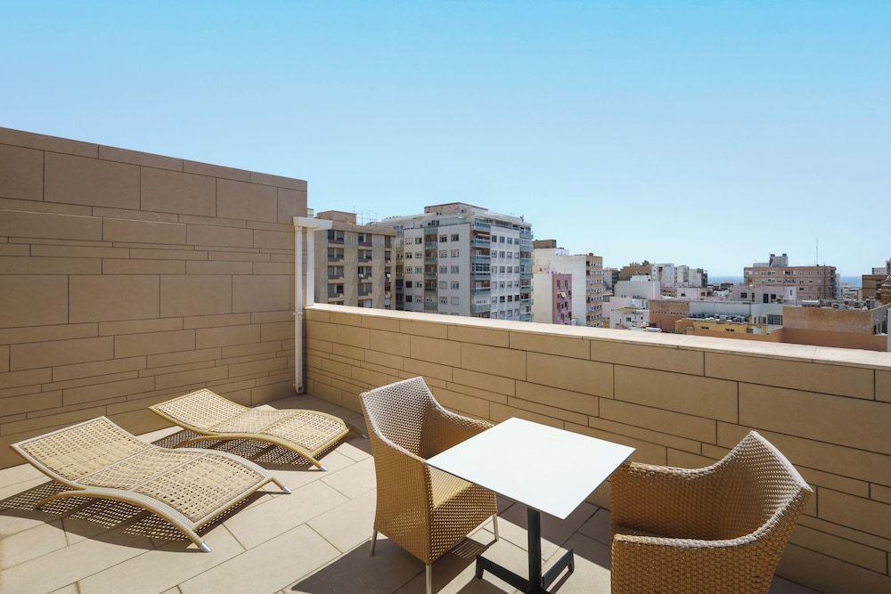Exe Almería Centro — Hotel rooms in Almeria, Andalusia