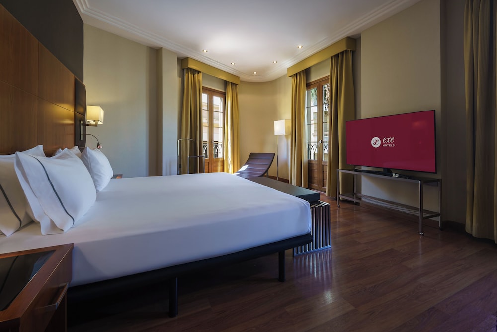 Exe Almería Centro — Hotel rooms in Almeria, Andalusia