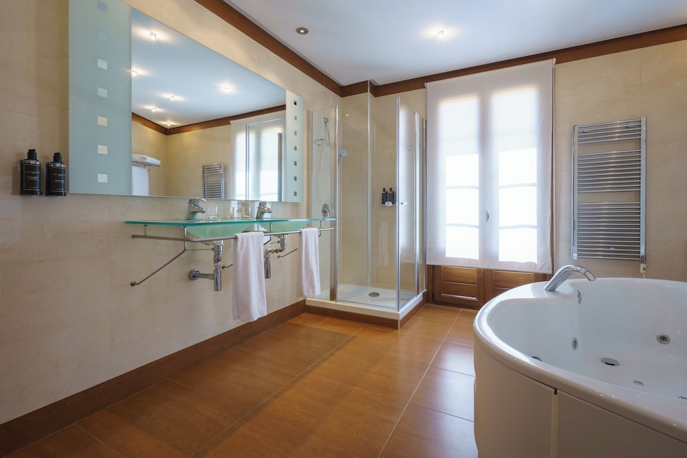 Exe Almería Centro — Hotel rooms in Almeria, Andalusia