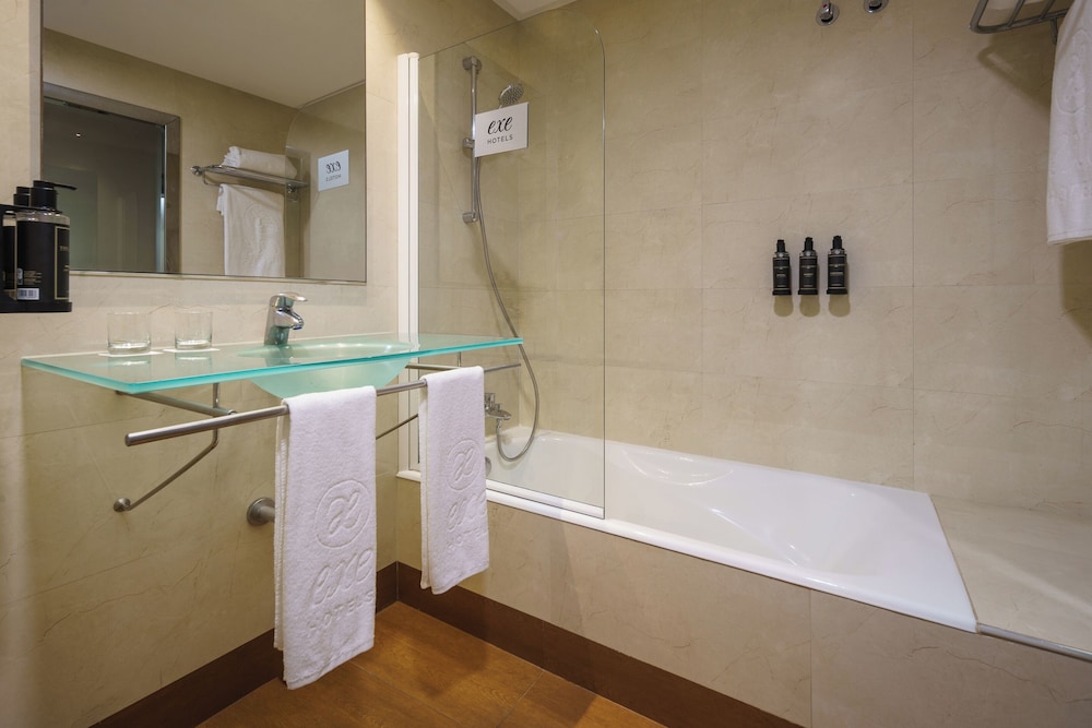 Exe Almería Centro — Hotel rooms in Almeria, Andalusia