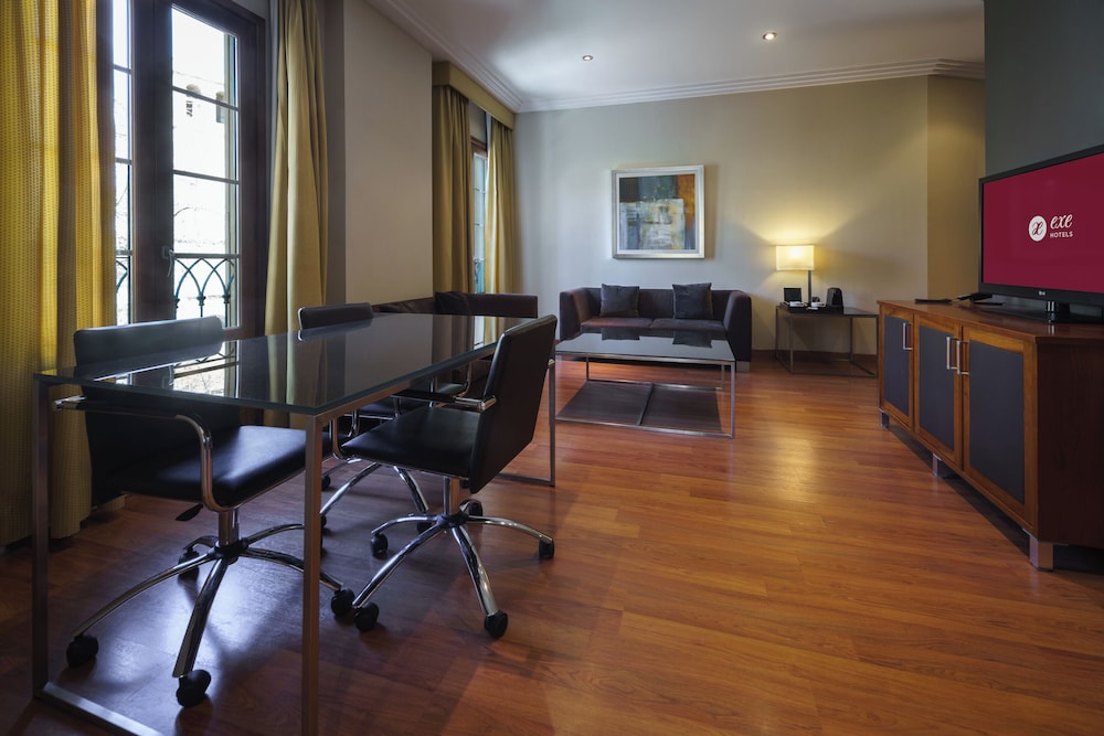 Exe Almería Centro — Hotel rooms in Almeria, Andalusia