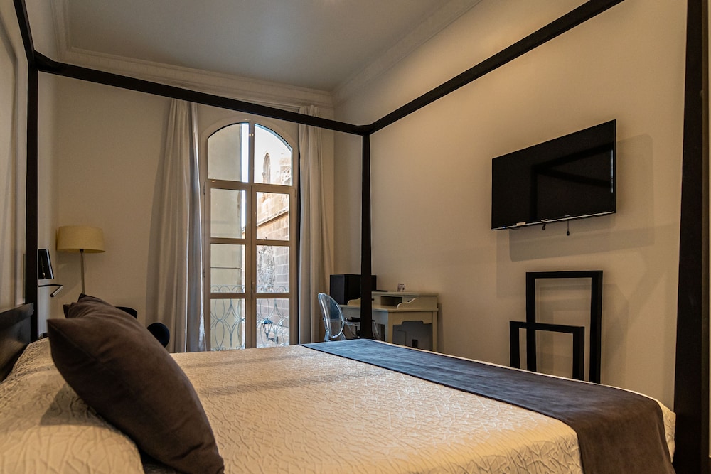 Hotel Catedral Almería — Hotel rooms in Almeria, Andalusia