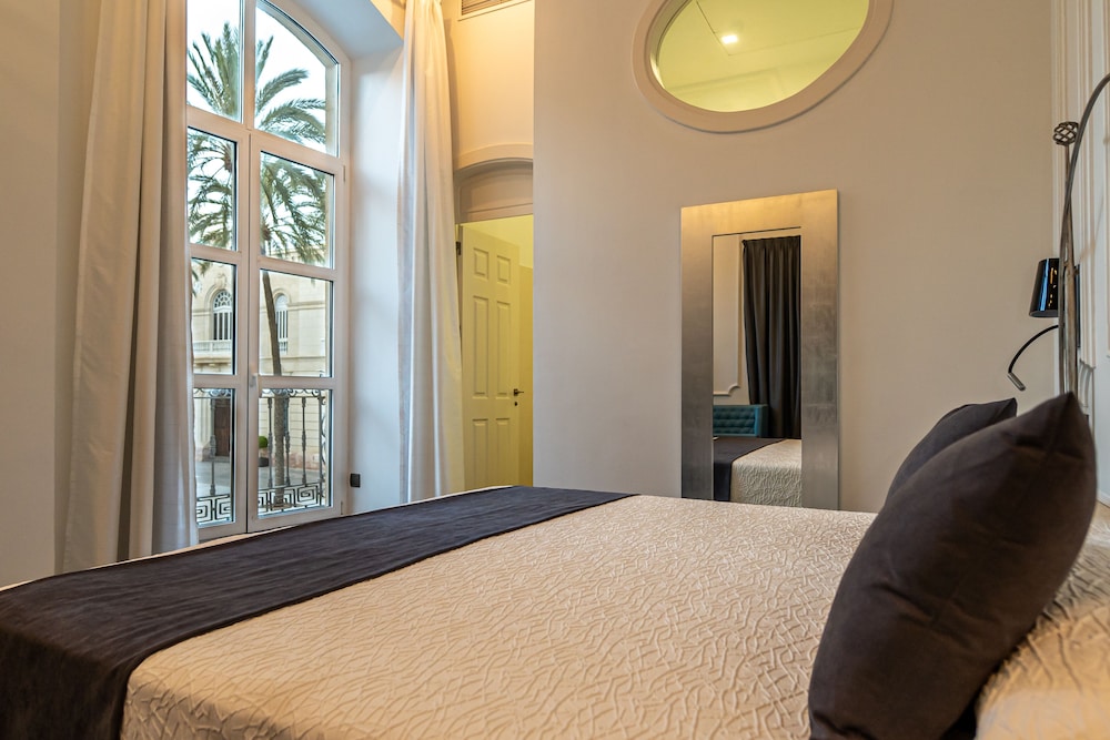 Hotel Catedral Almería — Hotel rooms in Almeria, Andalusia