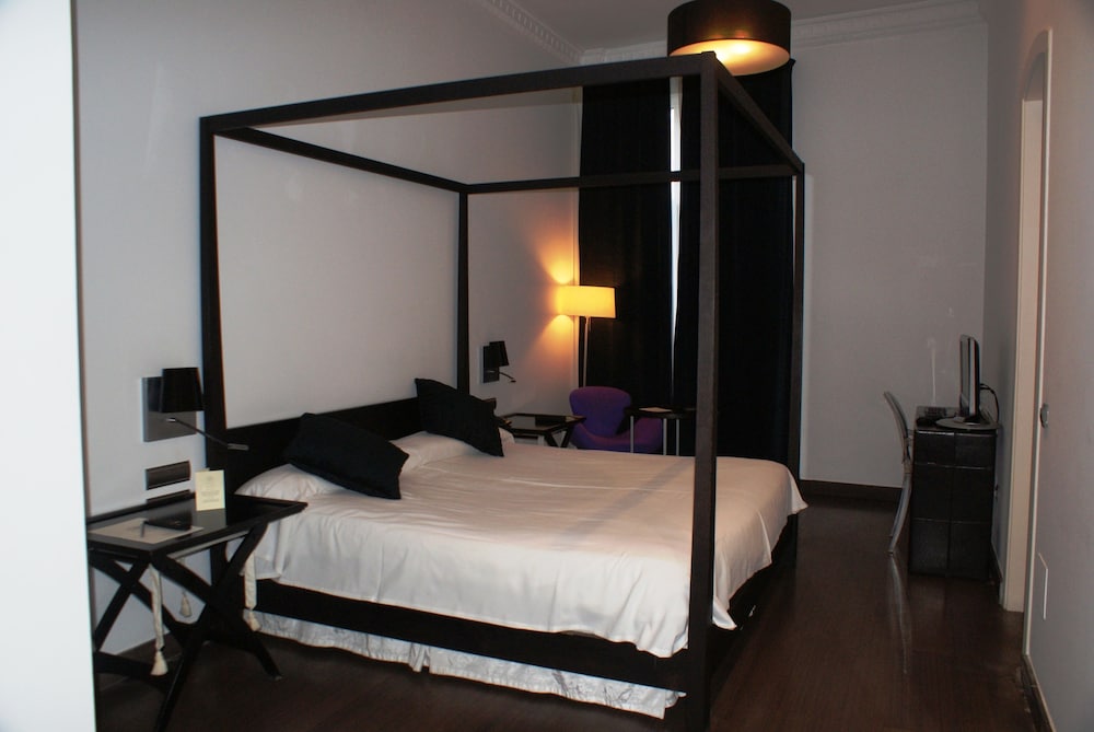 Hotel Catedral Almería — Hotel rooms in Almeria, Andalusia