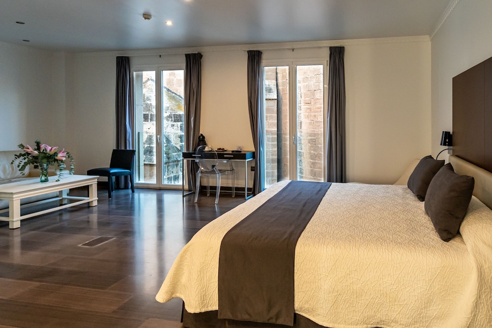 Hotel Catedral Almería — Hotel rooms in Almeria, Andalusia