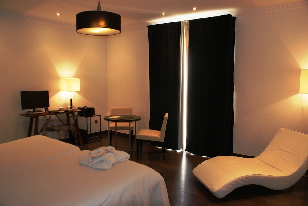 Hotel Catedral Almería — Hotel rooms in Almeria, Andalusia