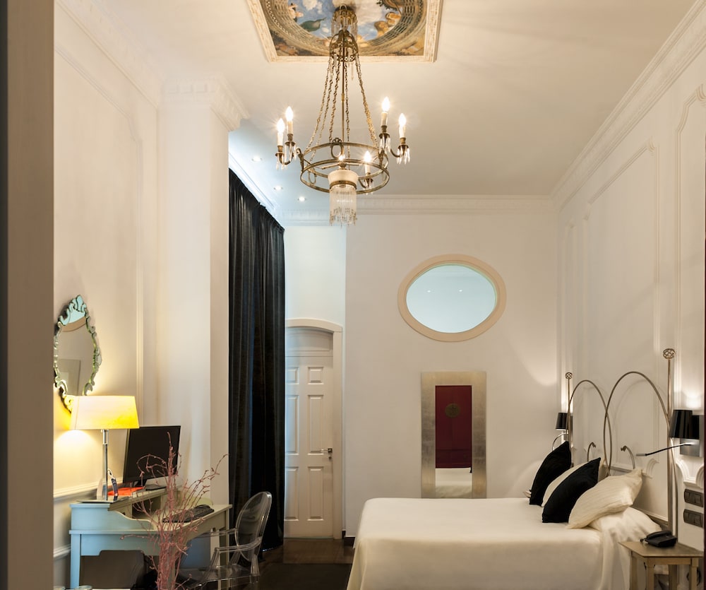 Hotel Catedral Almería — Hotel rooms in Almeria, Andalusia