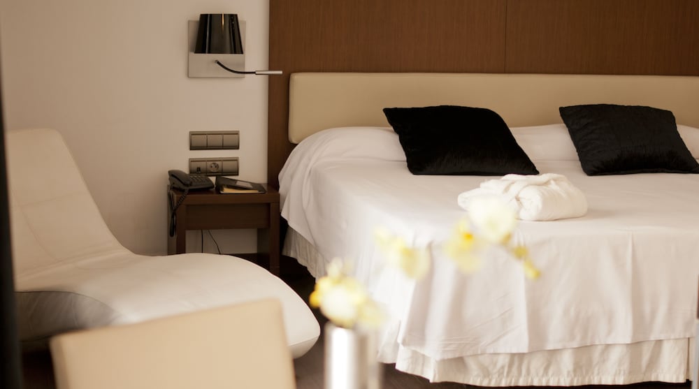 Hotel Catedral Almería — Hotel rooms in Almeria, Andalusia