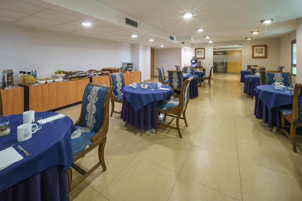 Crisol Almería — Restaurant & bars in Almeria, Andalusia