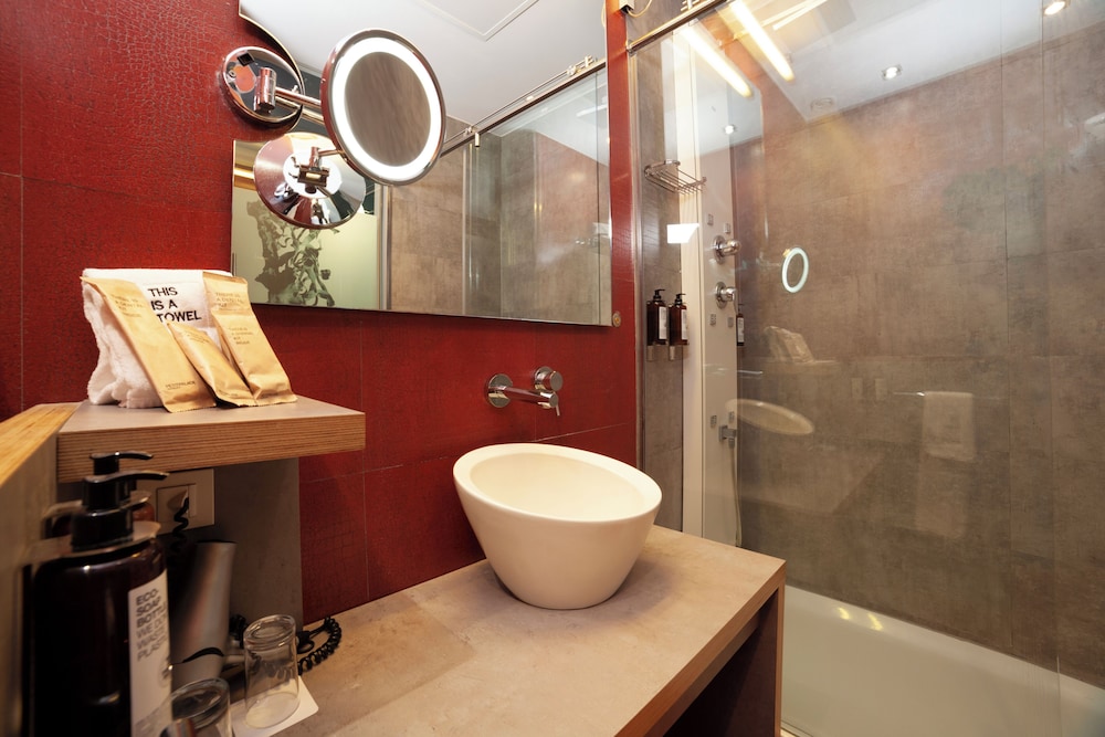 Petit Palace Museum — Hotel rooms in Barcelona, Catalonia