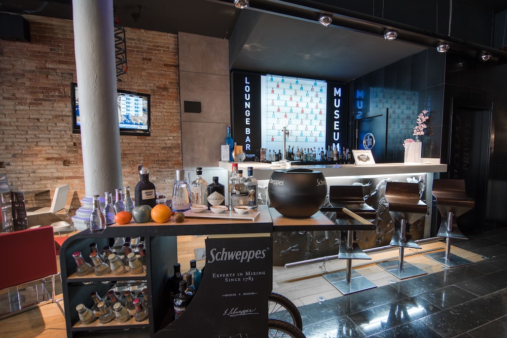 Petit Palace Museum — Restaurant & bars in Barcelona, Catalonia