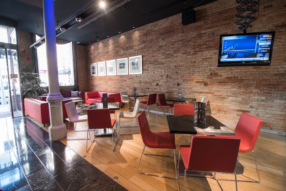 Petit Palace Museum — Restaurant & bars in Barcelona, Catalonia