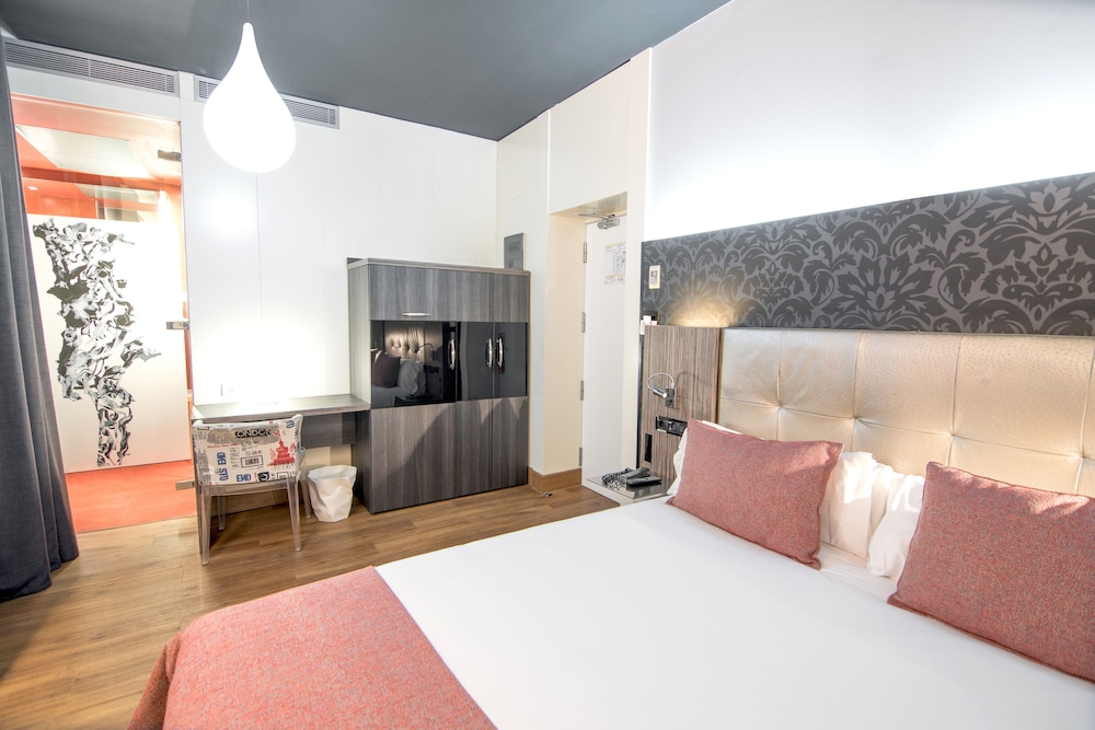 Petit Palace Museum — Hotel rooms in Barcelona, Catalonia