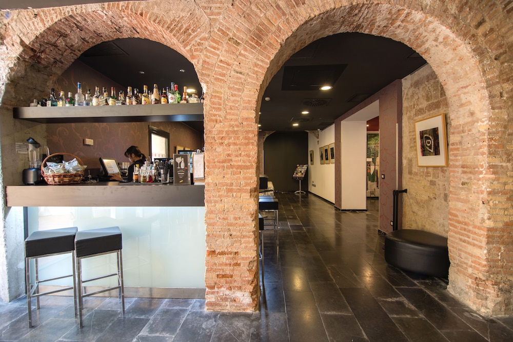 Petit Palace Boquería Garden — Restaurant & bars in Barcelona, Catalonia