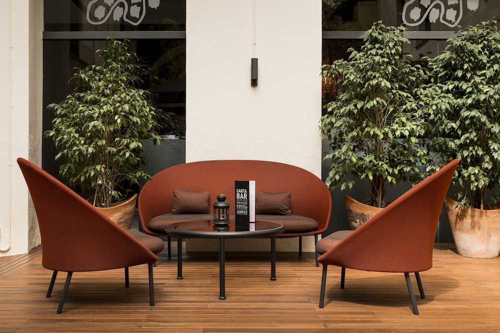 Petit Palace Boquería Garden — Restaurant & bars in Barcelona, Catalonia