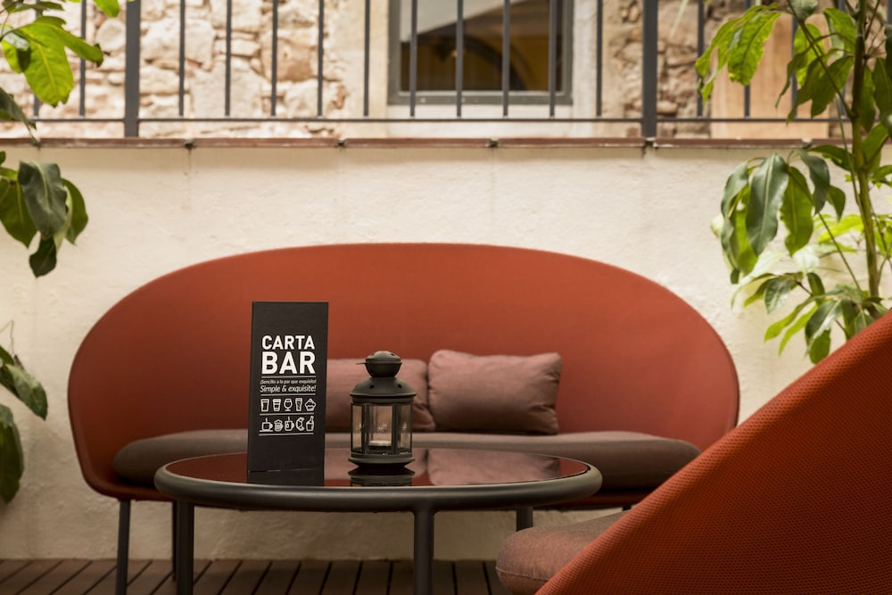 Petit Palace Boquería Garden — Restaurant & bars in Barcelona, Catalonia