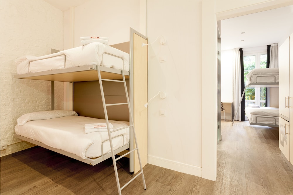 Petit Palace Boquería Garden — Hotel rooms in Barcelona, Catalonia