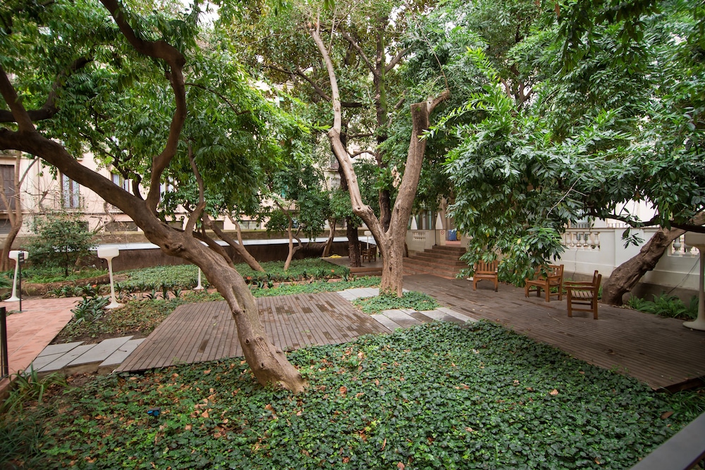 Petit Palace Boquería Garden — Hotel building in Barcelona, Catalonia