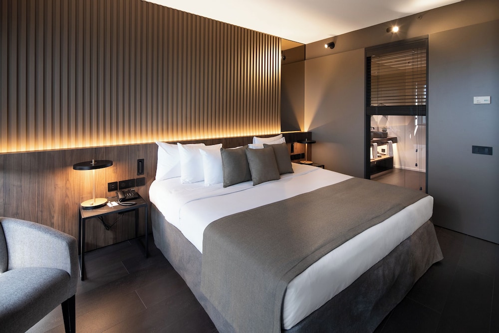 Barcelona Airport Hotel — Hotel rooms in Barcelona, Catalonia