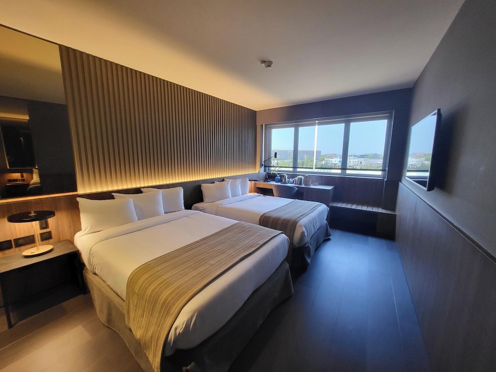 Barcelona Airport Hotel — Hotel rooms in Barcelona, Catalonia