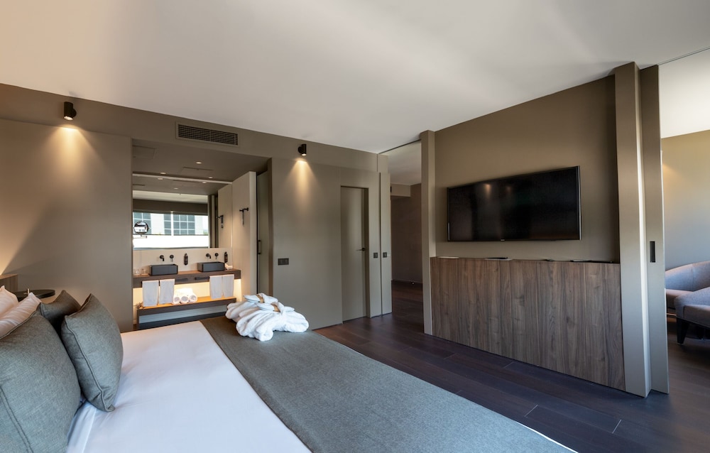 Barcelona Airport Hotel — Hotel rooms in Barcelona, Catalonia