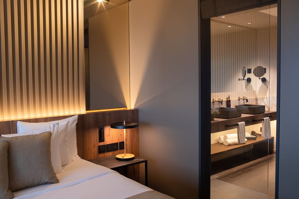 Barcelona Airport Hotel — Hotel rooms in Barcelona, Catalonia