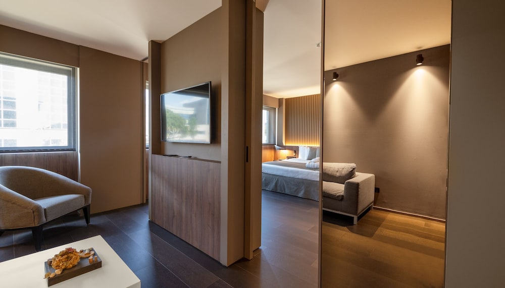 Barcelona Airport Hotel — Hotel rooms in Barcelona, Catalonia
