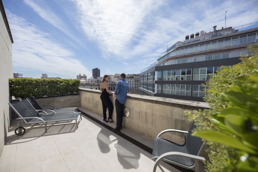 Gran Hotel Havana by Escampa Hotels — Hotel building in Barcelona, Catalonia