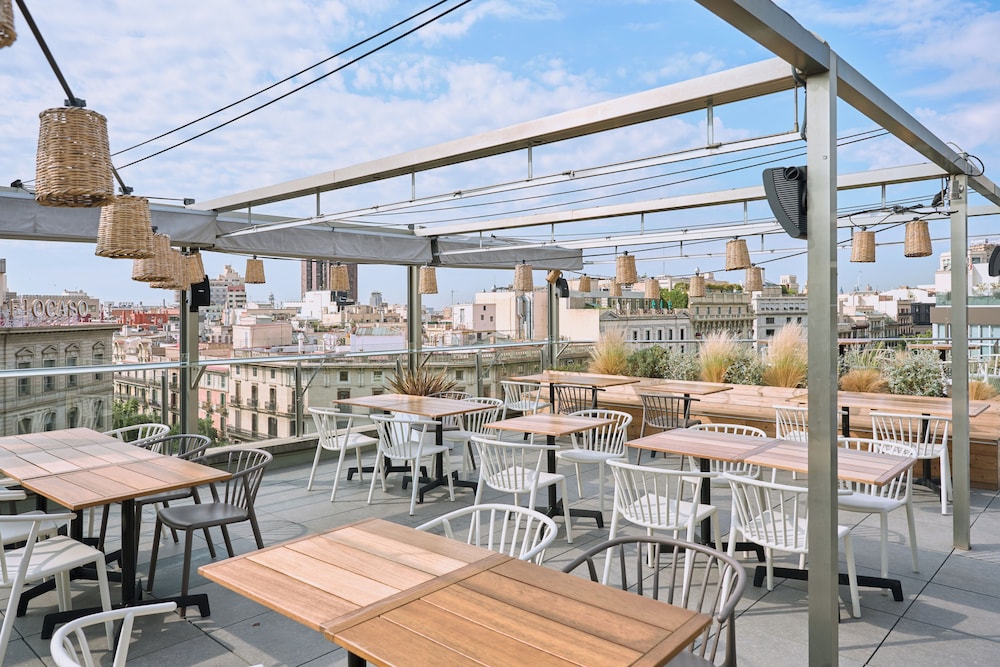 Gran Hotel Havana by Escampa Hotels — Restaurant & bars in Barcelona, Catalonia