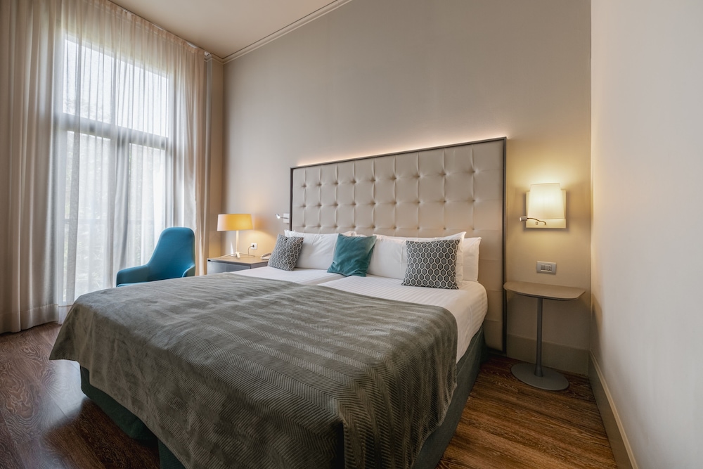 Gran Hotel Havana by Escampa Hotels — Hotel rooms in Barcelona, Catalonia
