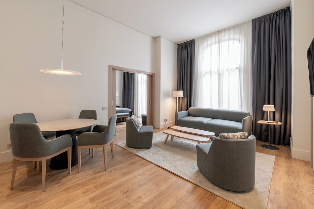 Gran Hotel Havana by Escampa Hotels — Hotel rooms in Barcelona, Catalonia