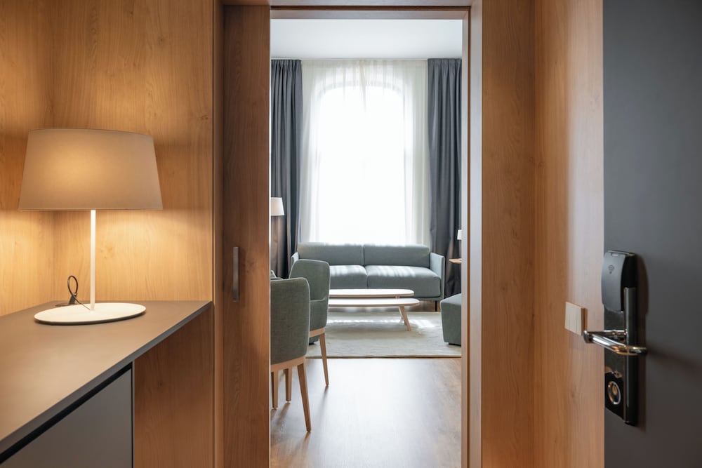 Gran Hotel Havana by Escampa Hotels — Hotel rooms in Barcelona, Catalonia