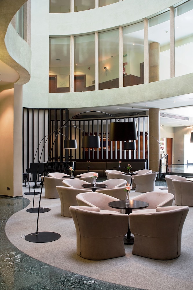 Gran Hotel Havana by Escampa Hotels — Restaurant & bars in Barcelona, Catalonia