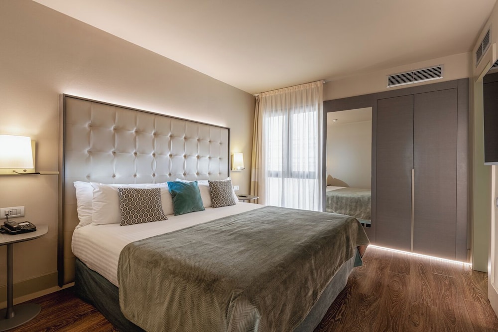 Gran Hotel Havana by Escampa Hotels — Hotel rooms in Barcelona, Catalonia