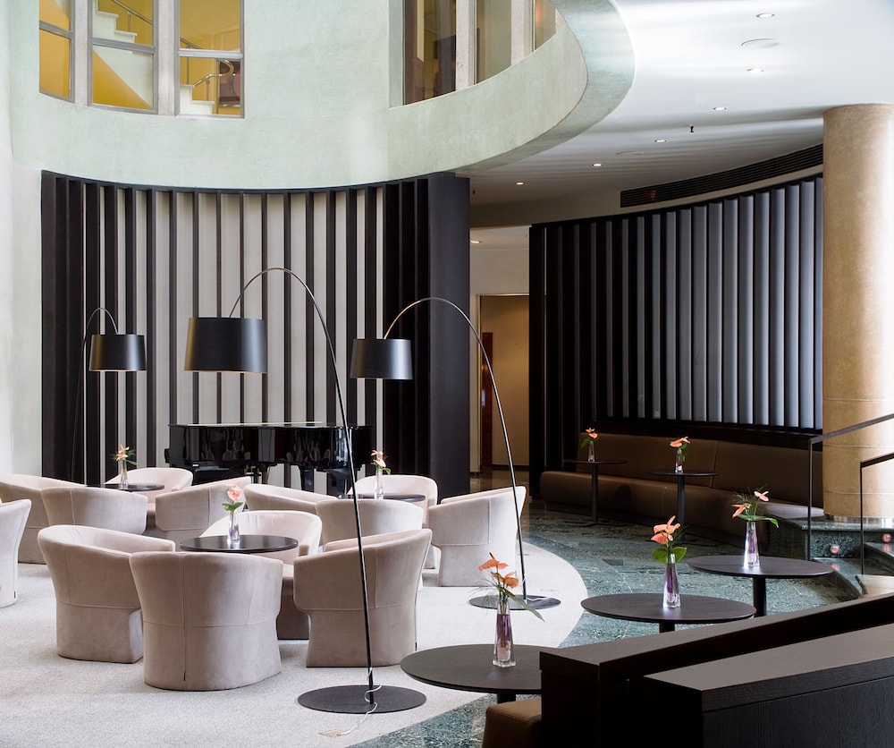 Gran Hotel Havana by Escampa Hotels — Restaurant & bars in Barcelona, Catalonia