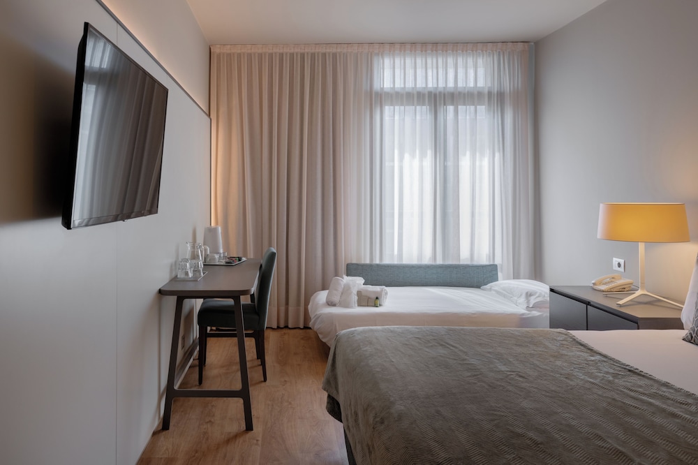 Gran Hotel Havana by Escampa Hotels — Hotel rooms in Barcelona, Catalonia