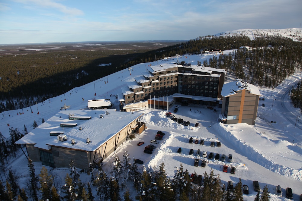 Hotel Levi Panorama — Hotel building in Kittilä, Lapland