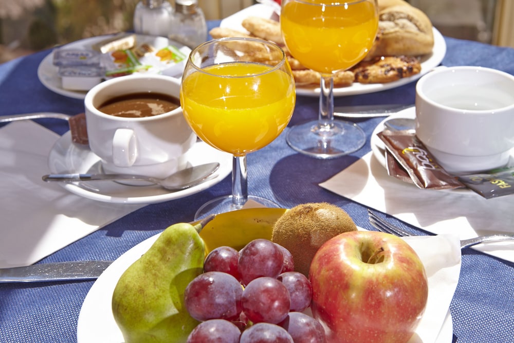 MLL Mediterranean Bay Hotel - Adults Only — Restaurant & bars in Playa de Palma, Balearic Islands