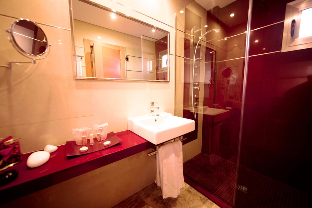 MLL Mediterranean Bay Hotel - Adults Only — Hotel rooms in Playa de Palma, Balearic Islands