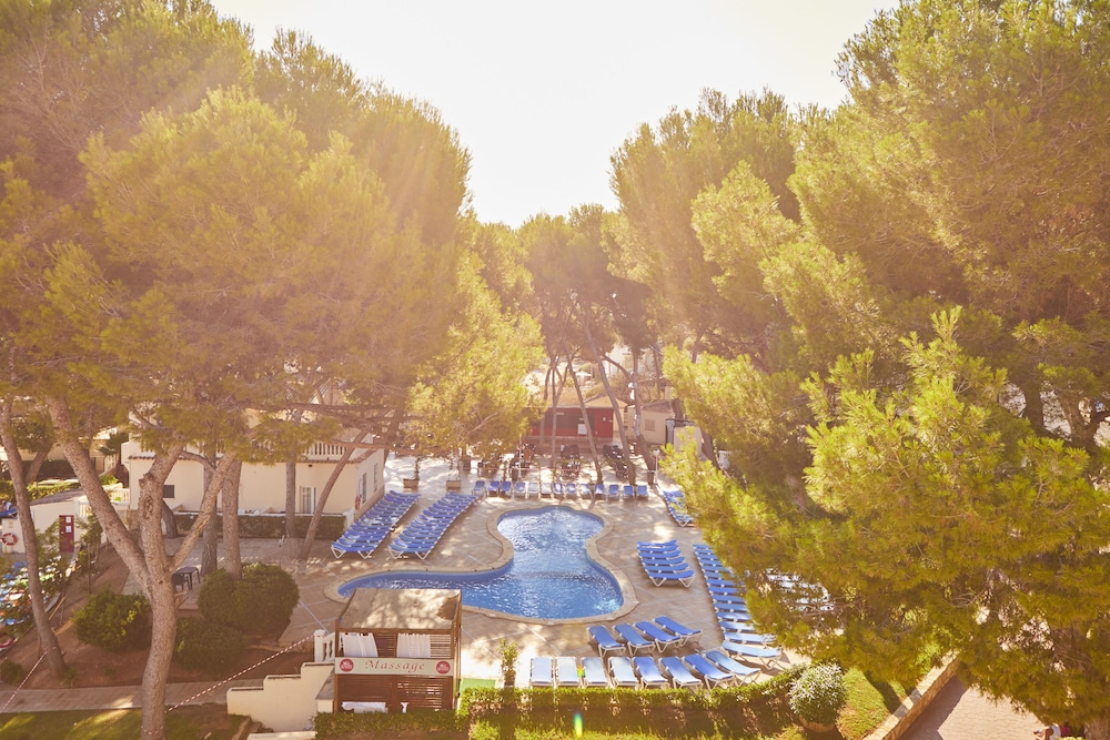 MLL Palma Bay Club Resort Hotel — Swimming pool in Playa de Palma, Balearic Islands