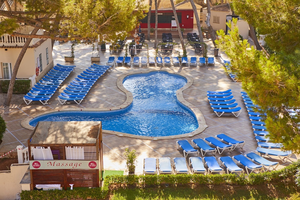 MLL Palma Bay Club Resort Hotel — Swimming pool in Playa de Palma, Balearic Islands