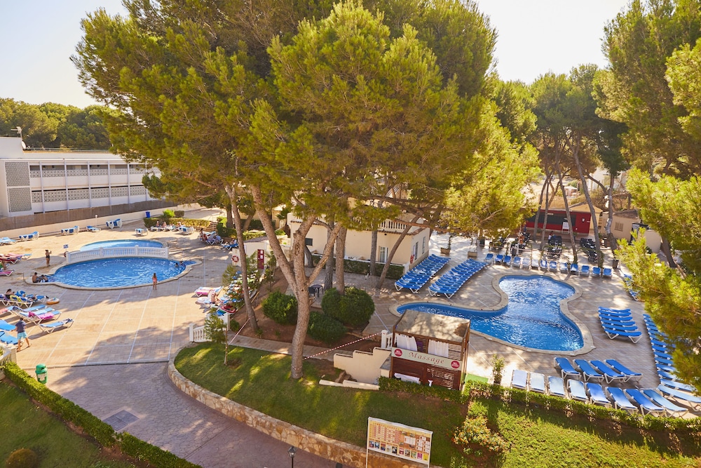 MLL Palma Bay Club Resort Hotel — Swimming pool in Playa de Palma, Balearic Islands