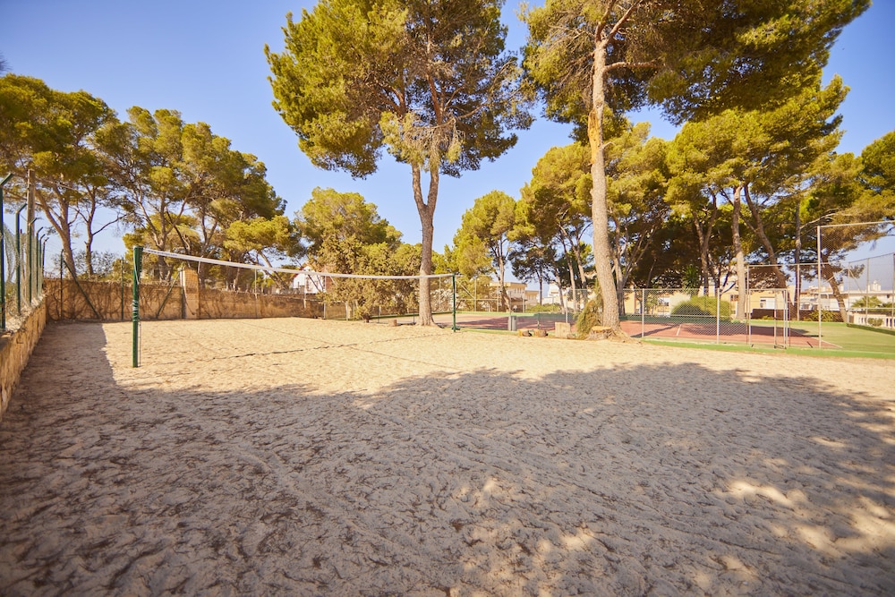 MLL Palma Bay Club Resort Hotel — Beach in Playa de Palma, Balearic Islands
