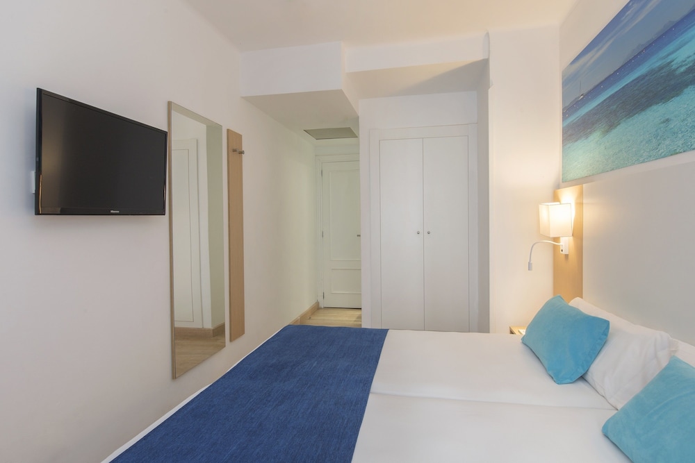 whala!beach Hotel & Apartments — Hotel rooms in Playa de Palma, Balearic Islands