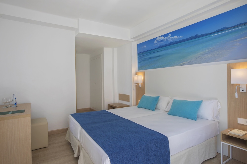 whala!beach Hotel & Apartments — Hotel rooms in Playa de Palma, Balearic Islands